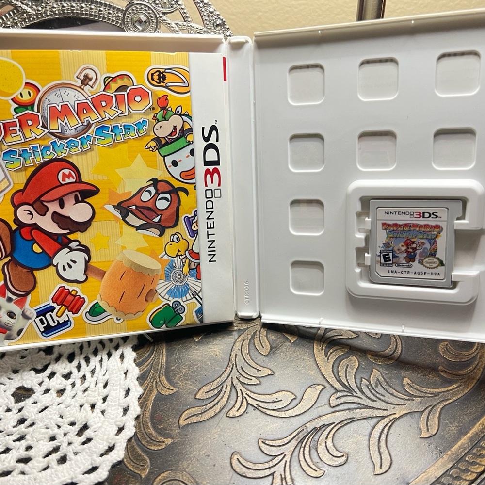 Nintendo 3DS Paper Mario: Sticker Star - Red and Yellow Adventure - Picture 4 of 5